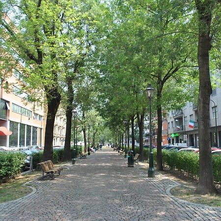 La Casa Dei Libri 22 Lägenhet Turin Exteriör bild